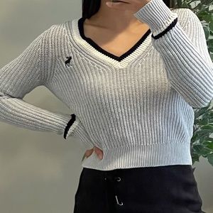 XS Abercrombie Crop gray sweater